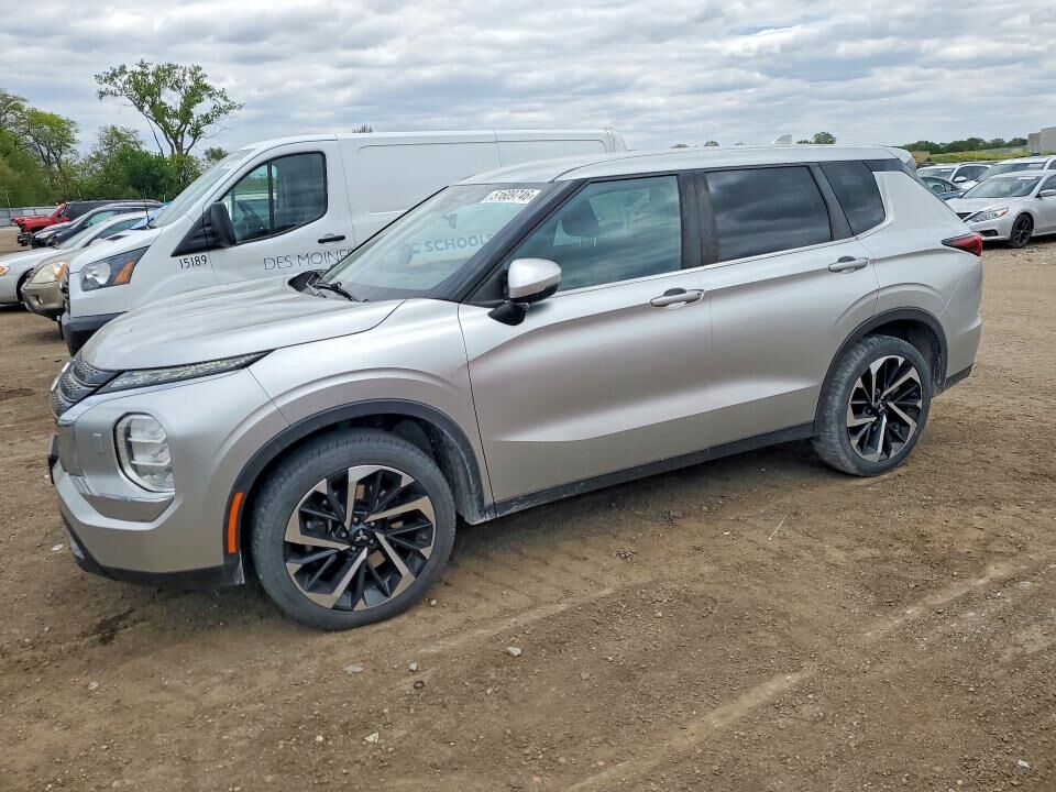 2022 MITSUBISHI Outlander