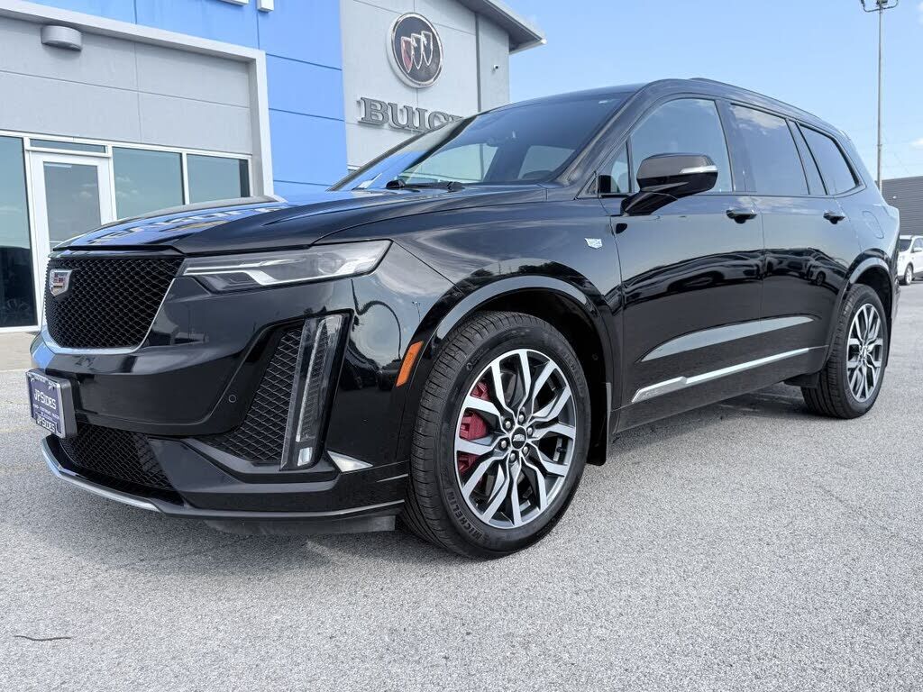 2022 CADILLAC XT6