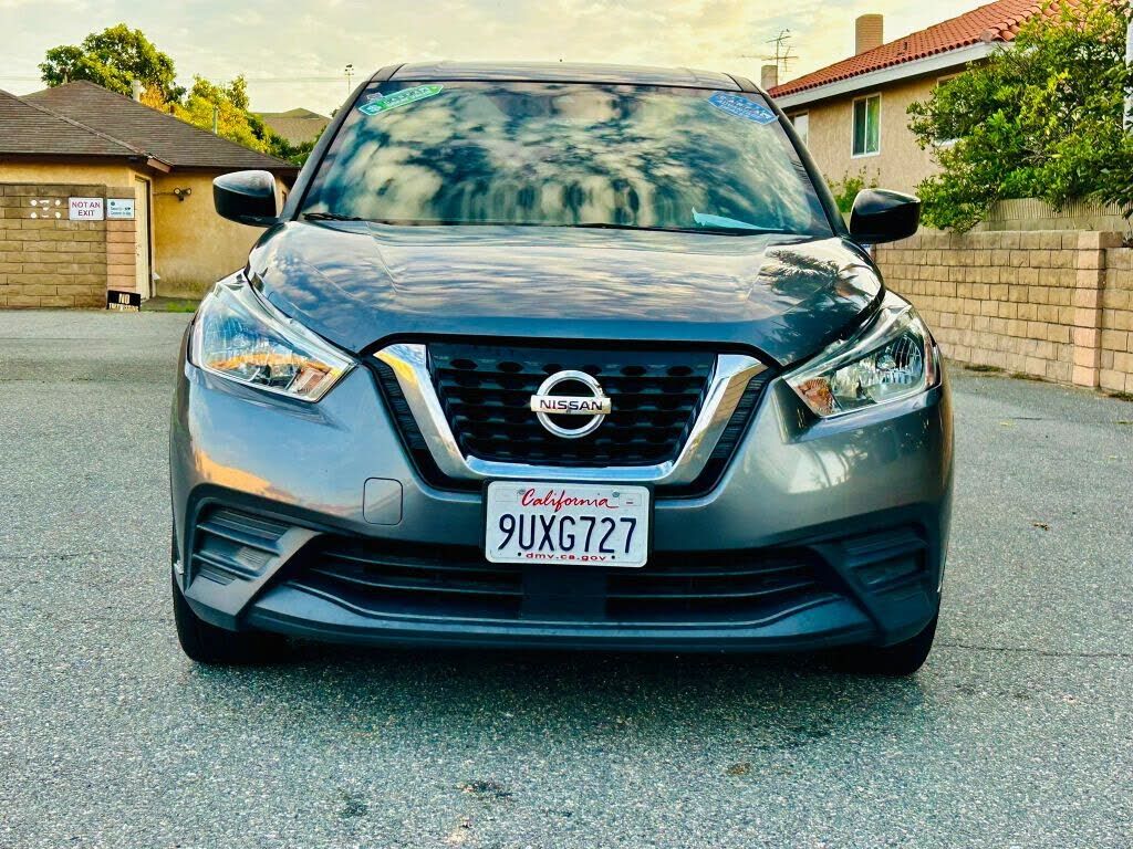 2020 NISSAN Kicks