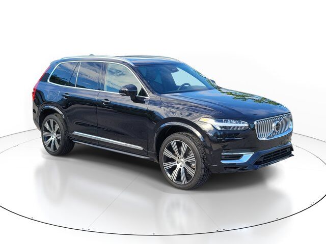 2023 VOLVO XC90