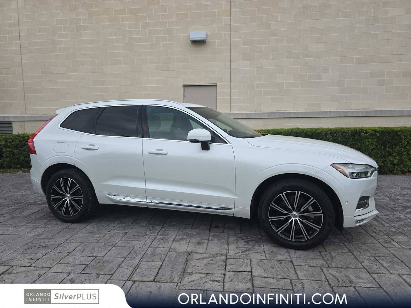 2019 VOLVO XC60