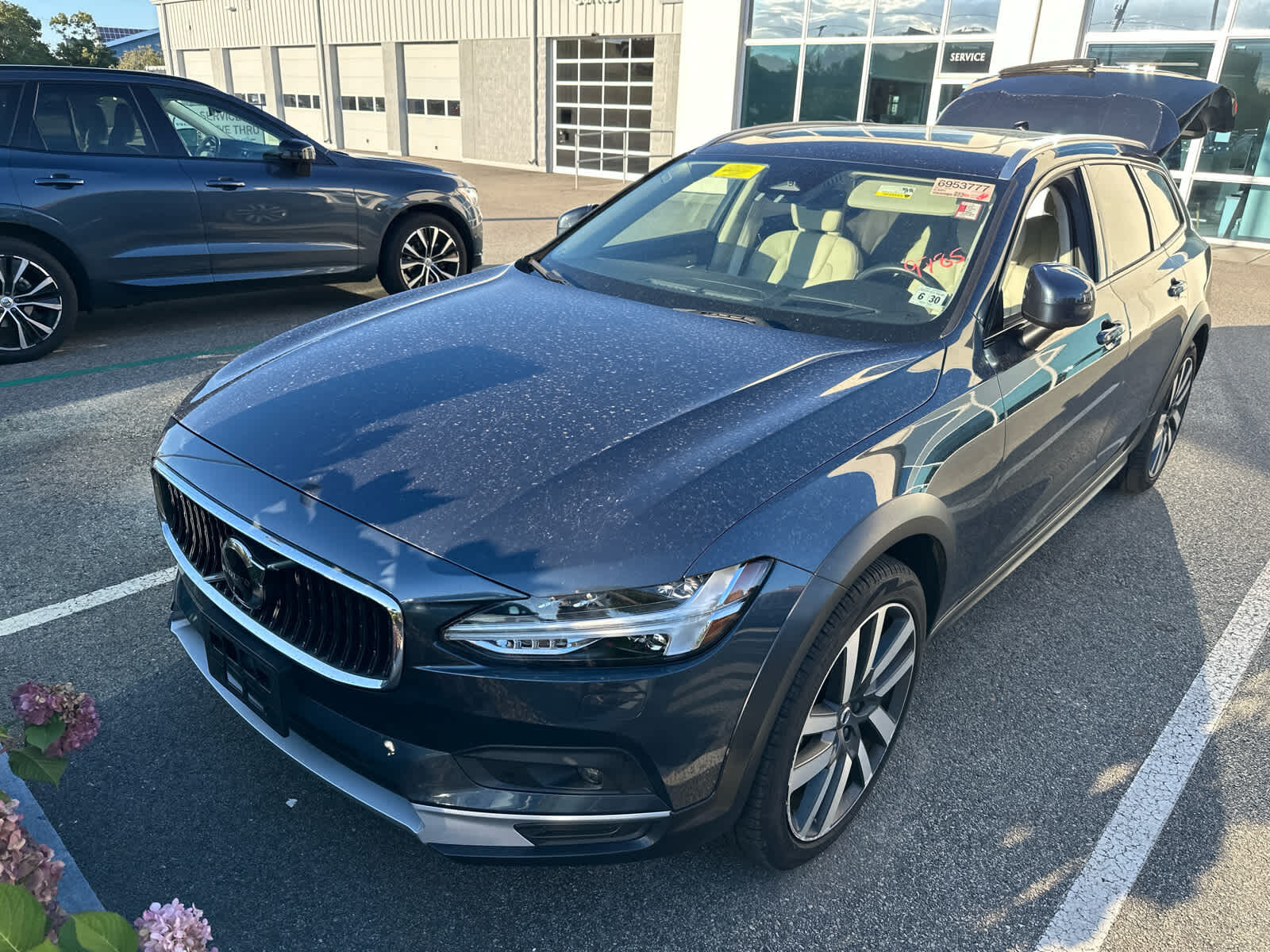 2025 VOLVO V90CC