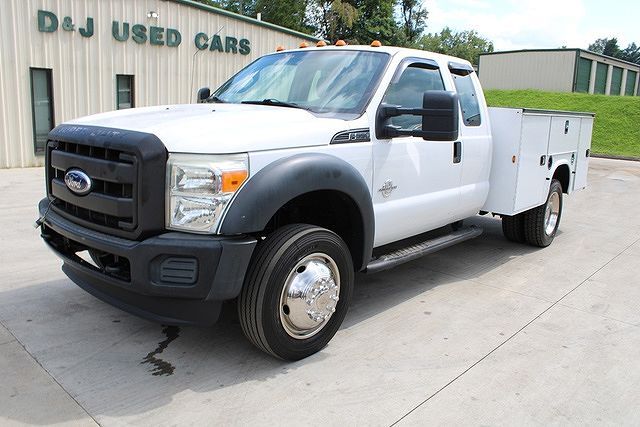 2011 FORD F-550