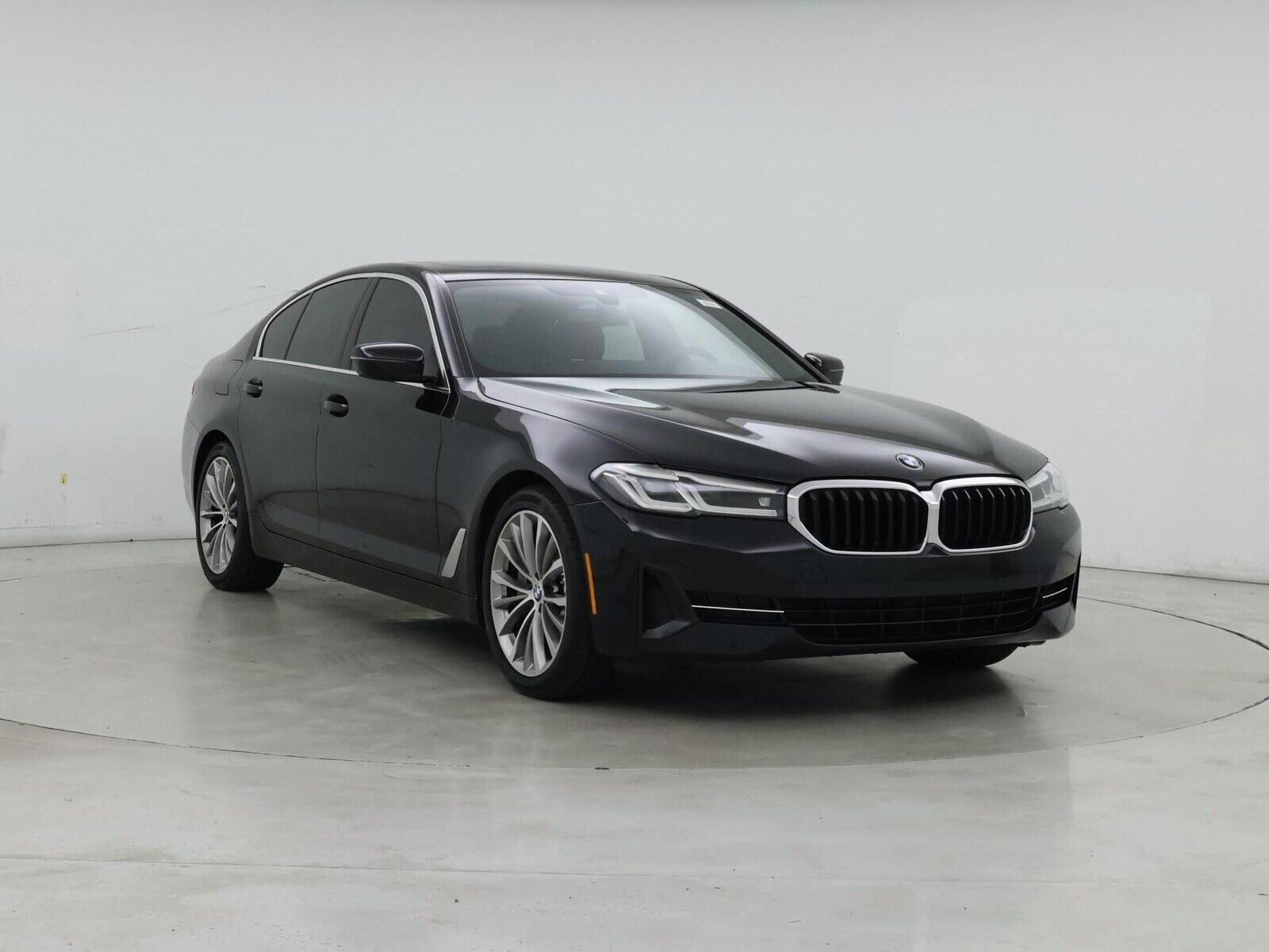 2022 BMW 530i