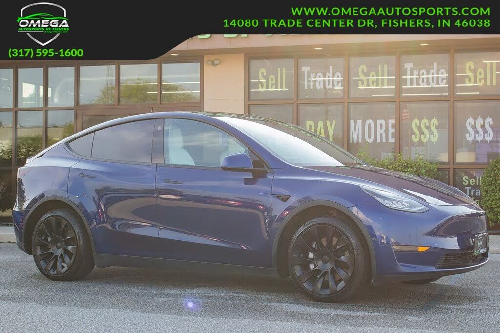 2021 TESLA Model Y