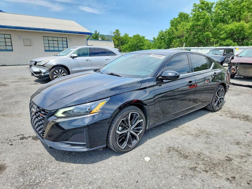 2024 NISSAN Altima