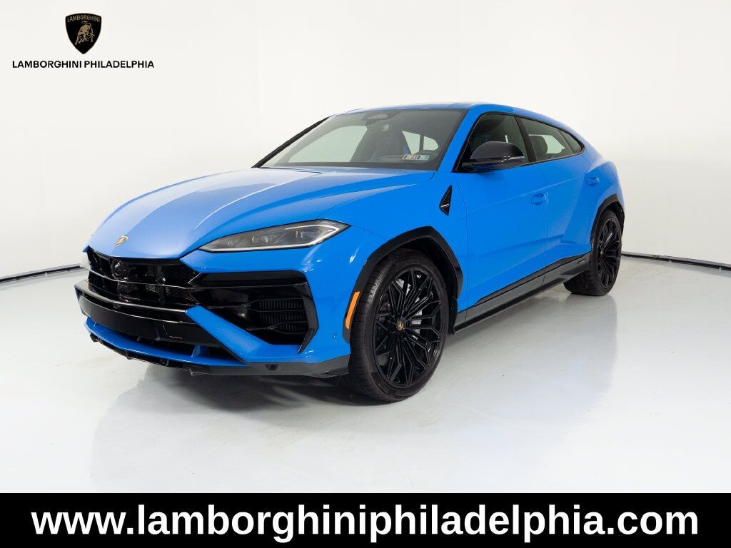 2026 LAMBORGHINI URUS