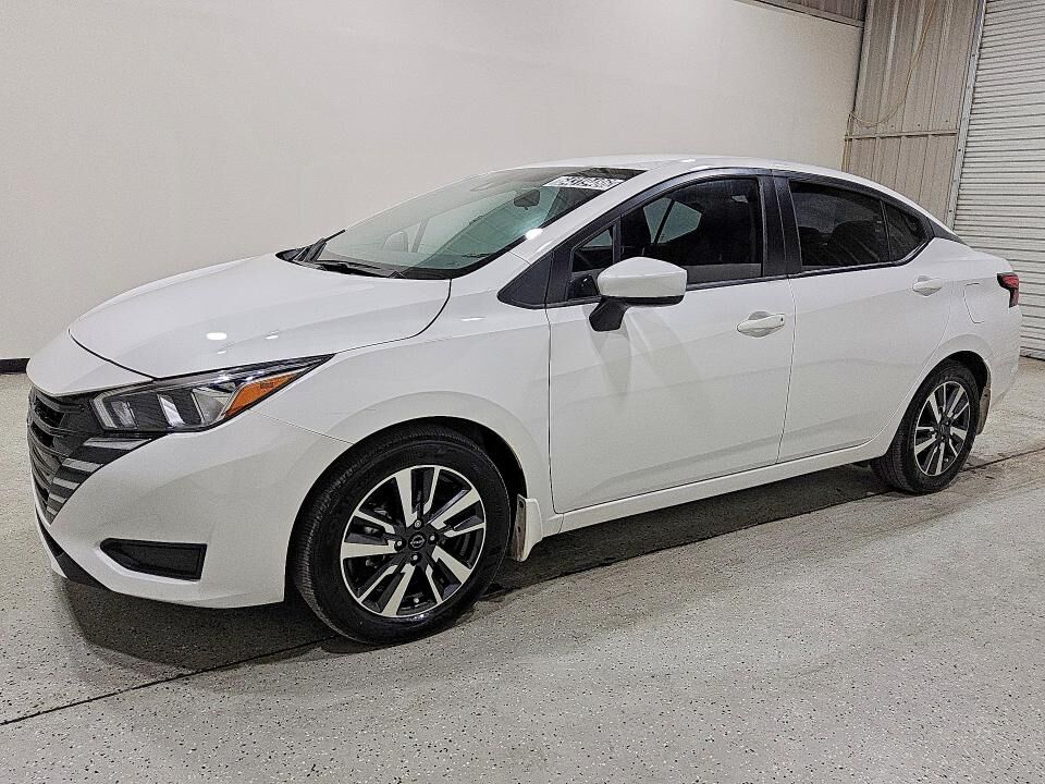 2024 NISSAN Versa