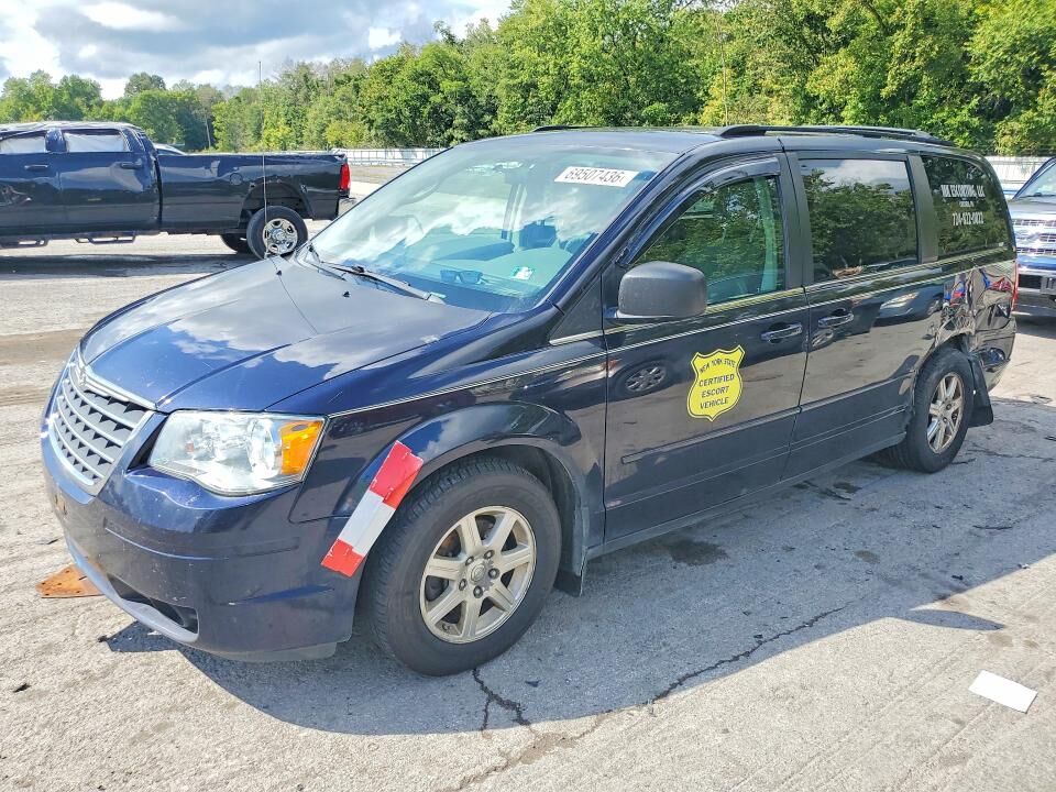 2010 CHRYSLER Town and Country