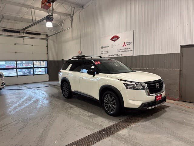 2024 NISSAN Pathfinder