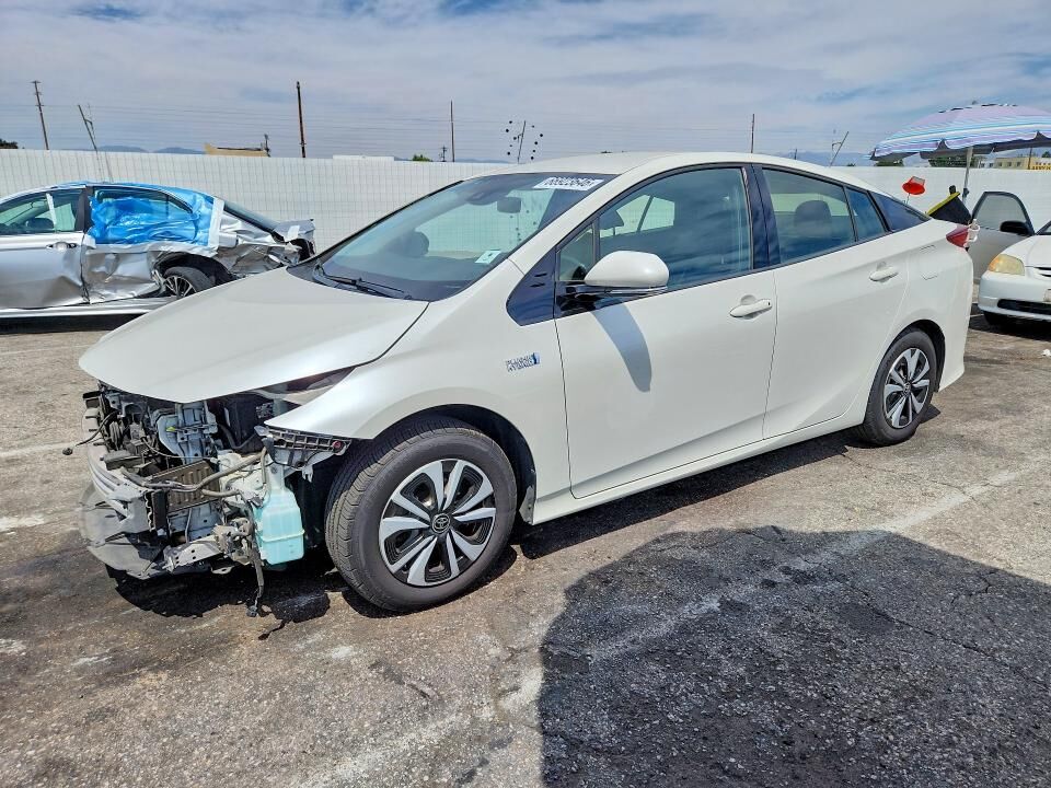 2019 TOYOTA Prius
