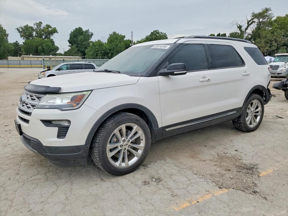 2018 FORD Explorer