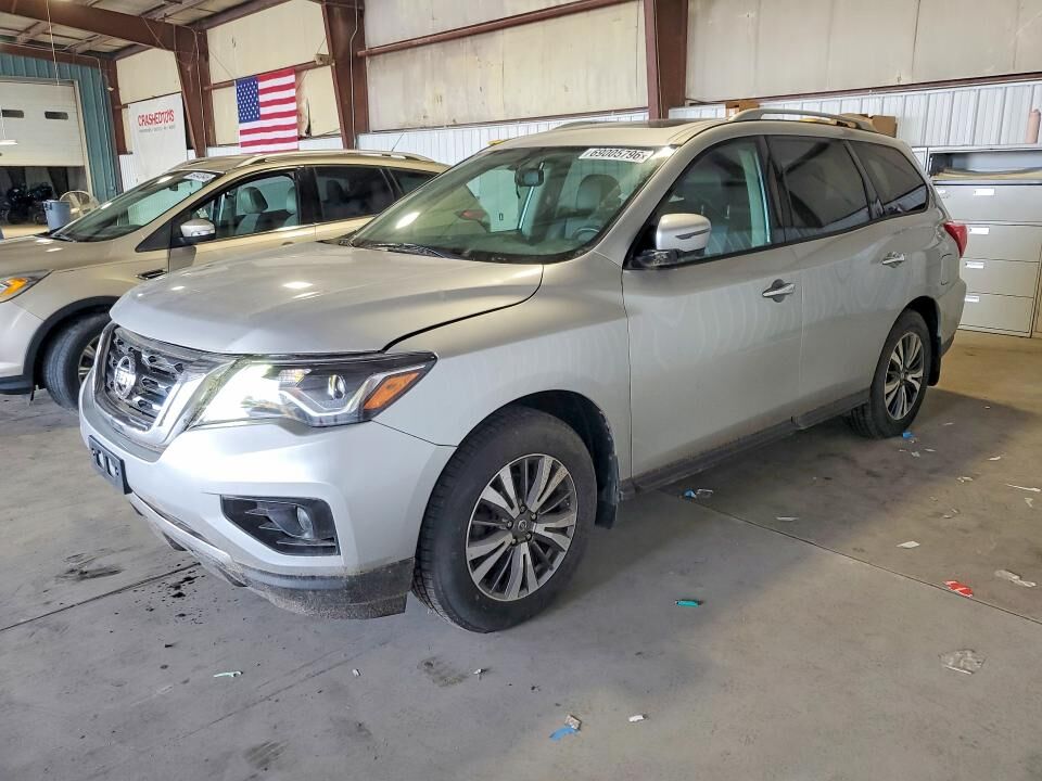 2017 NISSAN Pathfinder