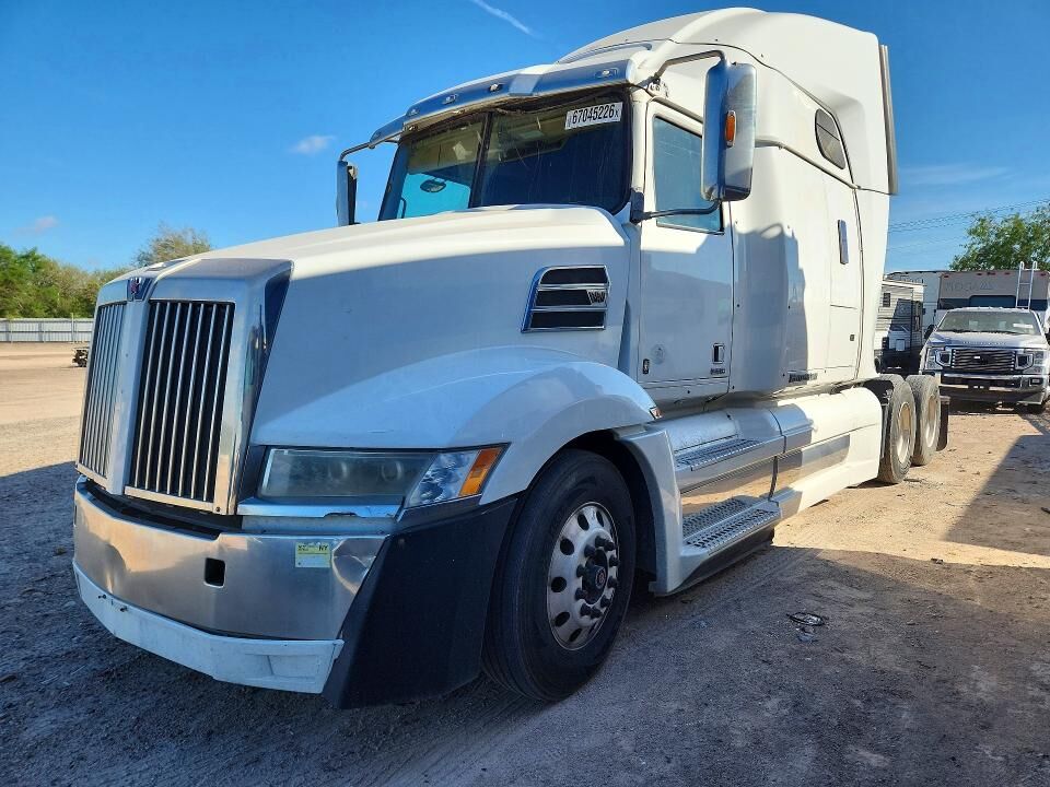 2020 WESTERN STAR 5700