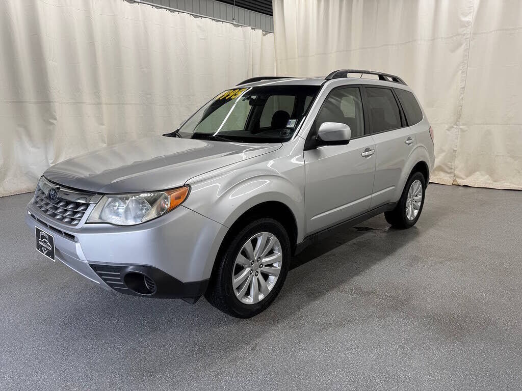 2011 SUBARU Forester
