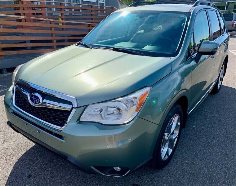 2015 SUBARU Forester