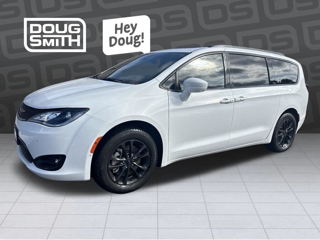 2020 CHRYSLER Pacifica