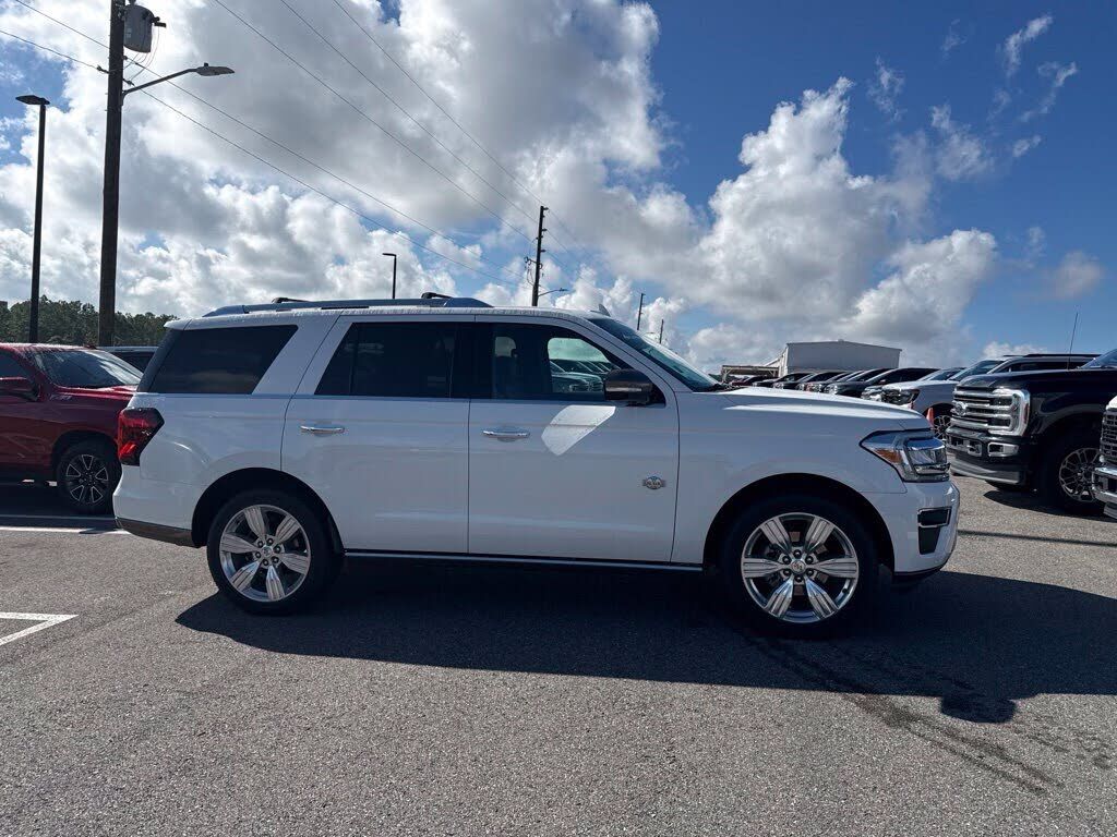 2022 FORD Expedition