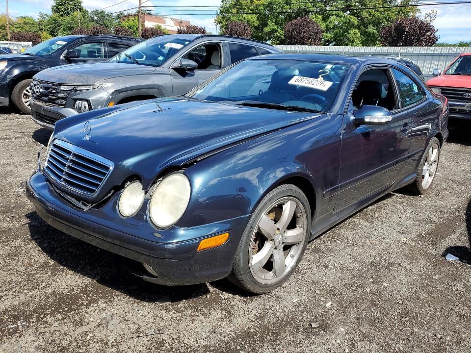 2002 MERCEDES-BENZ CLK-Class