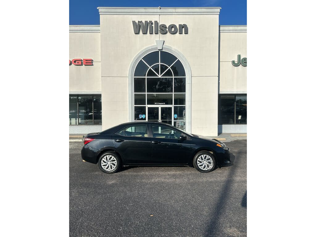 2018 TOYOTA Corolla