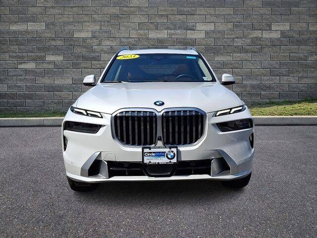 2023 BMW X7