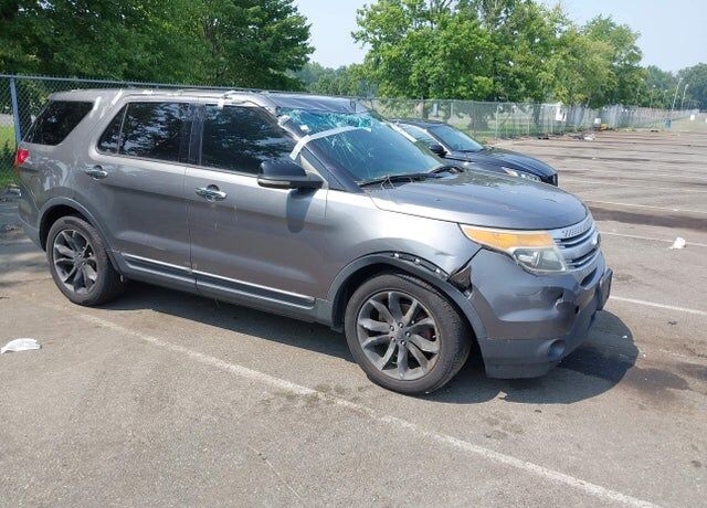 2011 FORD Explorer