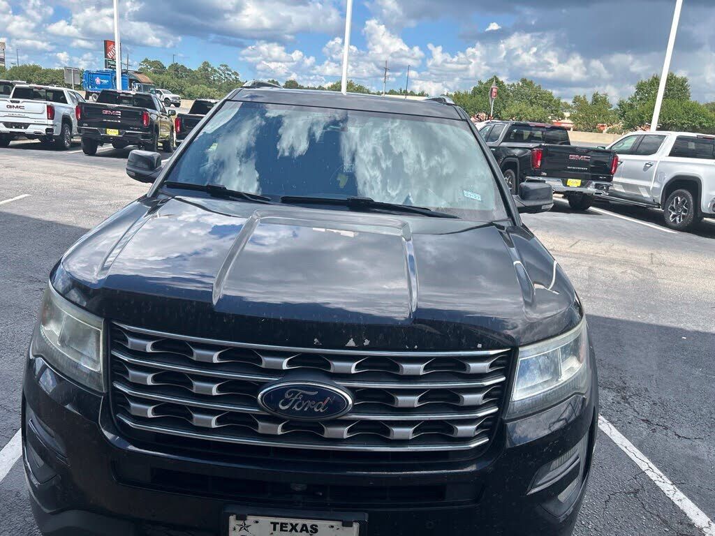 2016 FORD Explorer