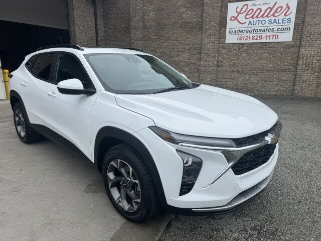 2024 CHEVROLET Trax