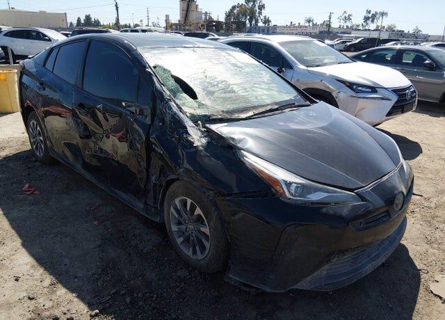 2019 TOYOTA PRIUS