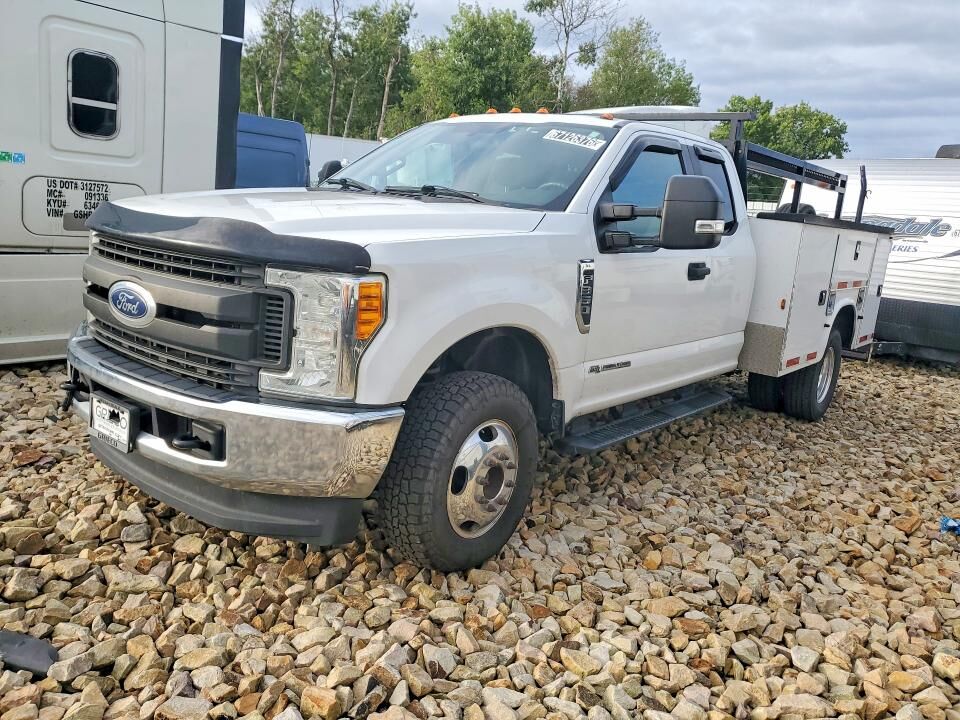 2017 FORD F-350
