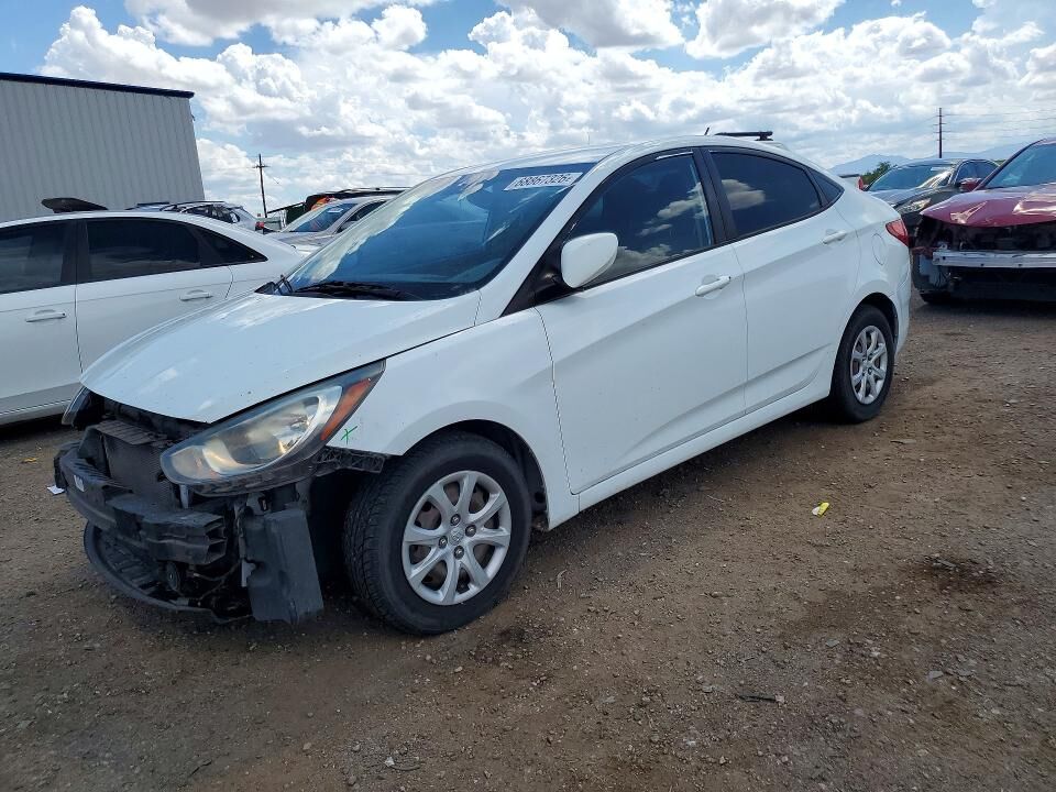 2014 HYUNDAI Accent