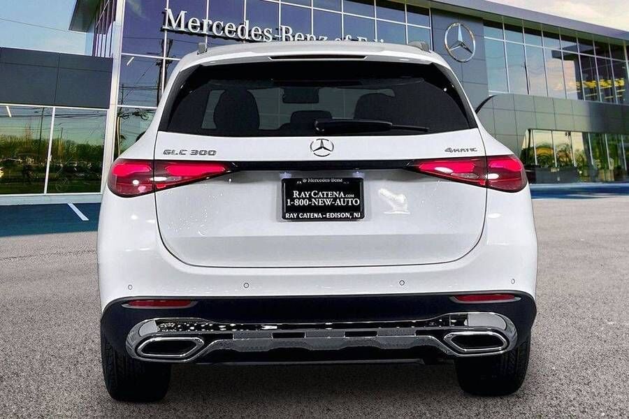2027 Mercedes-Benz GLC-Class