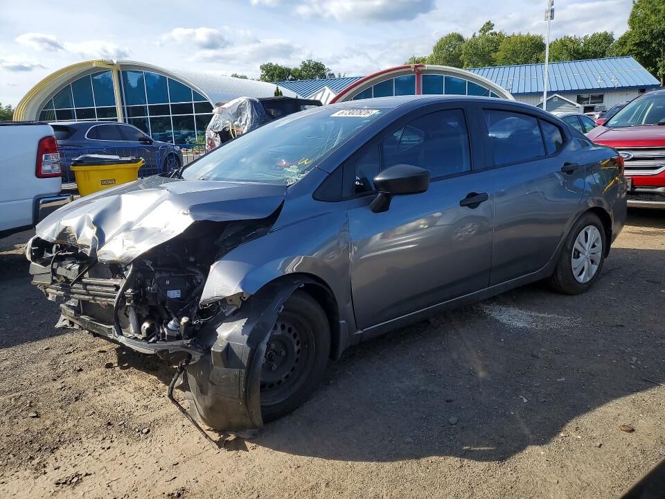 2021 NISSAN Versa