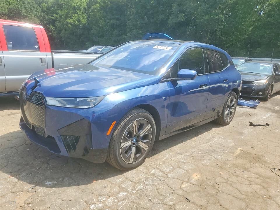 2025 BMW ix