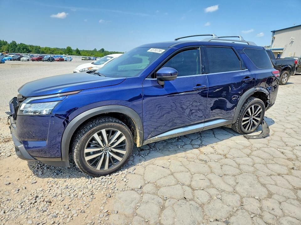 2023 NISSAN Pathfinder