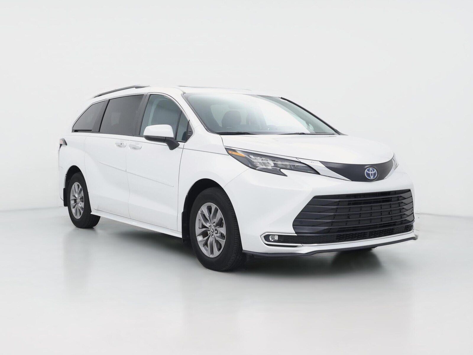 2024 TOYOTA Sienna