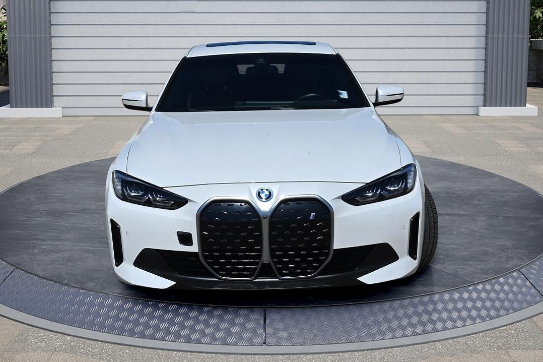 2023 BMW i4