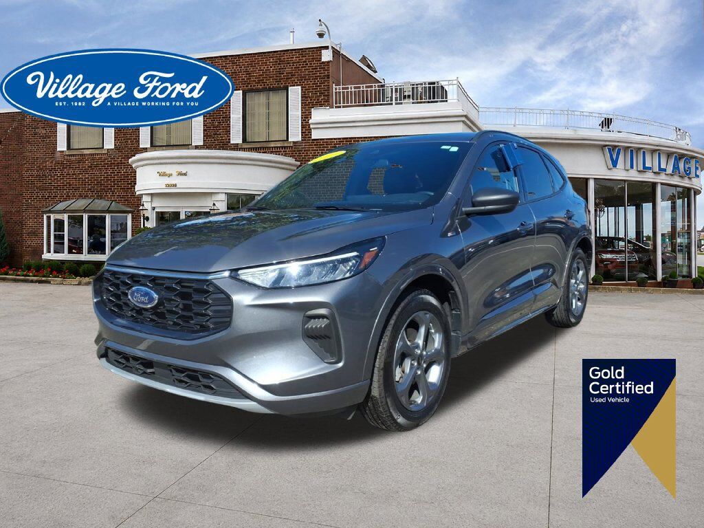 2024 FORD Escape