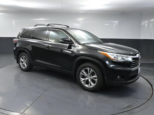 2015 TOYOTA Highlander