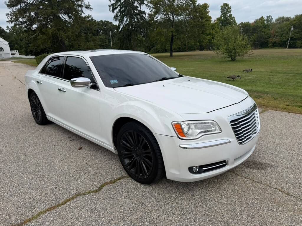 2011 CHRYSLER 300C
