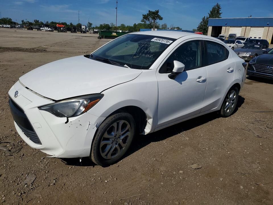 2018 TOYOTA Yaris