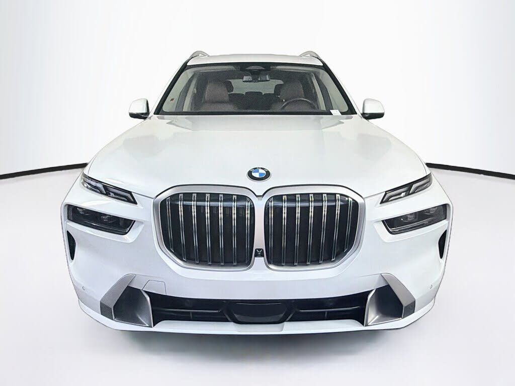 2025 BMW X7