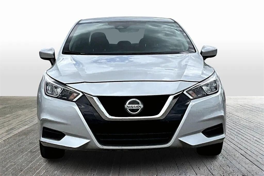 2022 NISSAN Versa