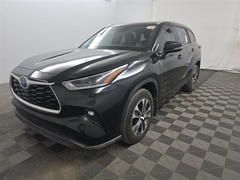 2023 TOYOTA Highlander