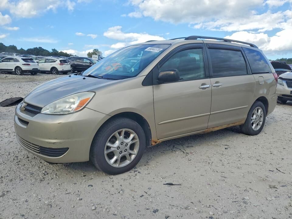2004 TOYOTA Sienna