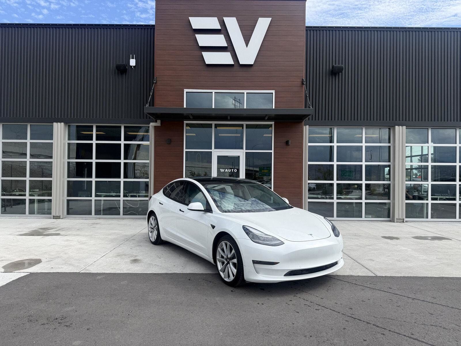 2021 TESLA Model 3
