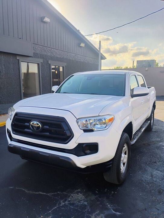 2020 TOYOTA Tacoma