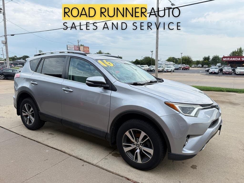 2016 TOYOTA RAV4