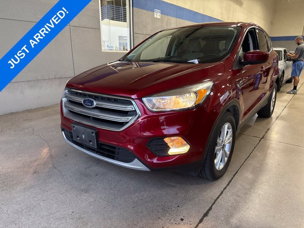 2017 FORD Escape