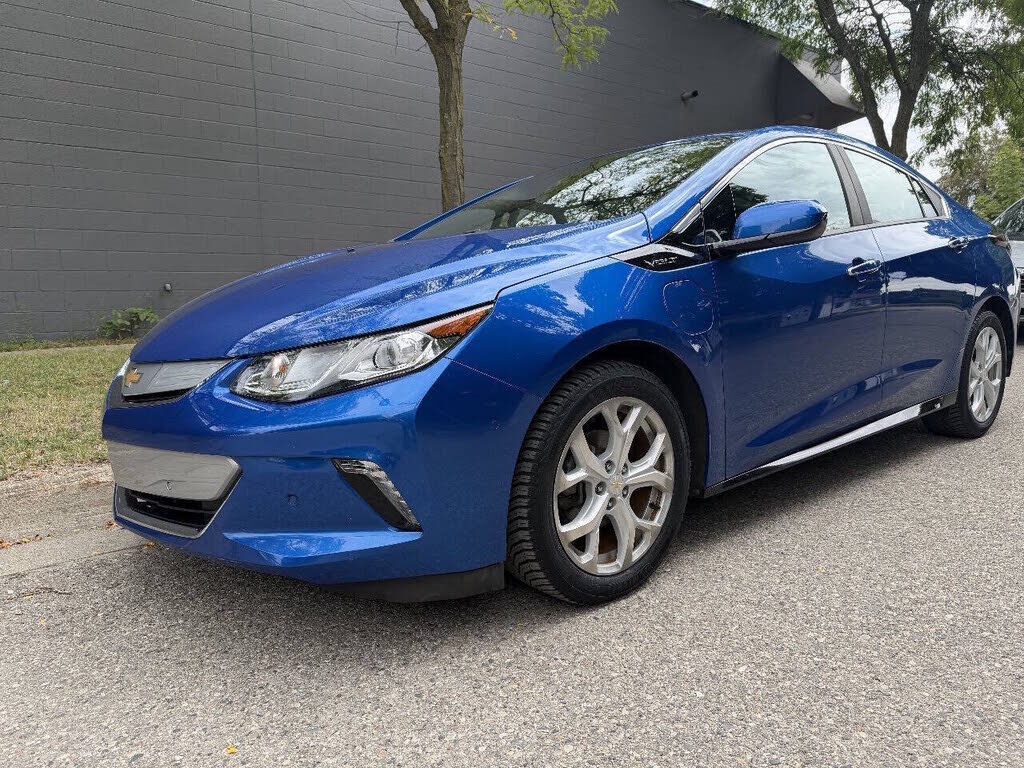 2017 CHEVROLET Volt